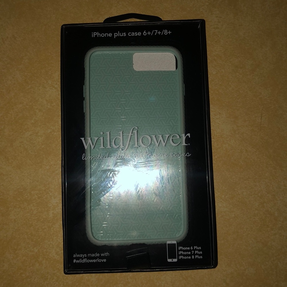Urban Outfitters IPhone Case Wildflower LE